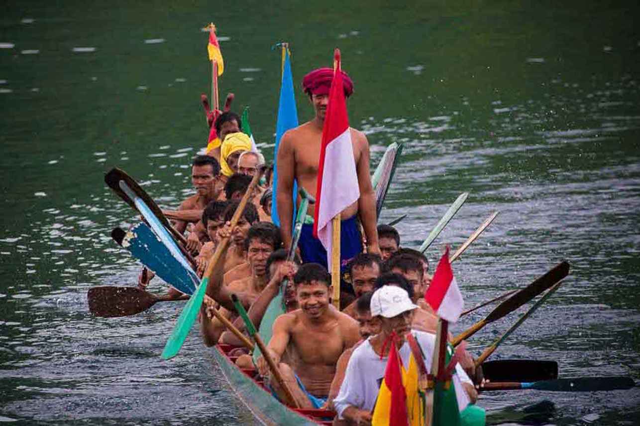Experience local villages and traditions