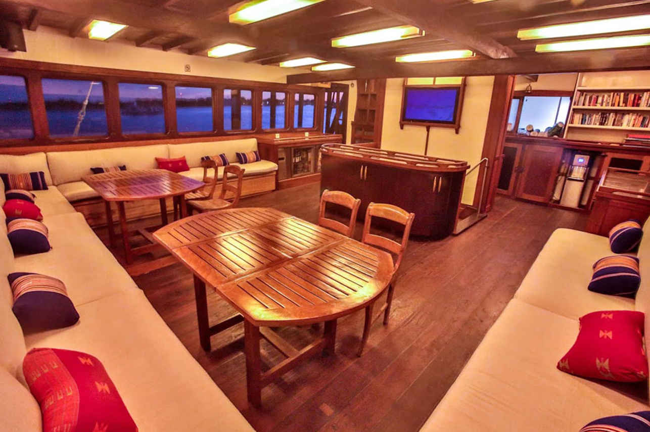 Salon intérieur - Ombak Putih