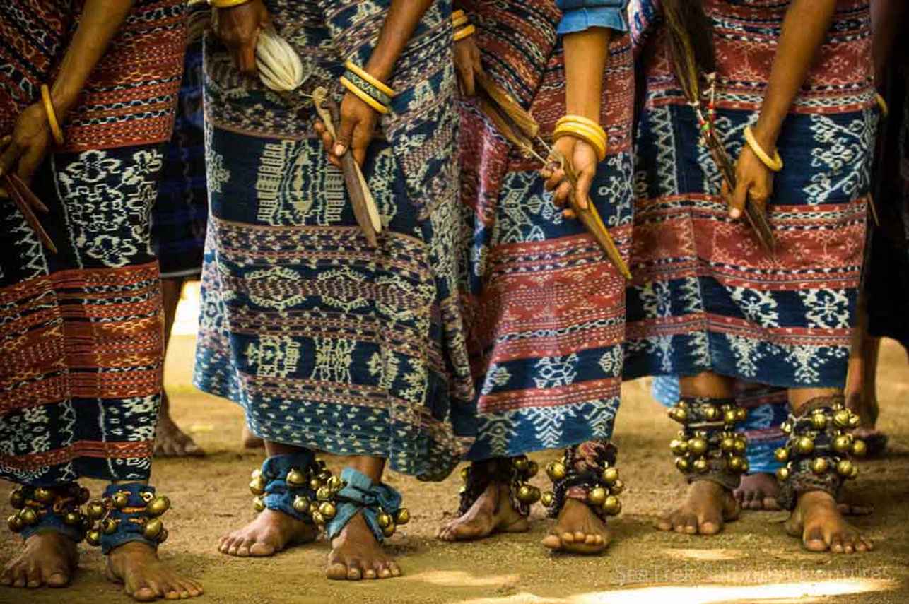 Traditional Indonesian textiles - Ombak Putih