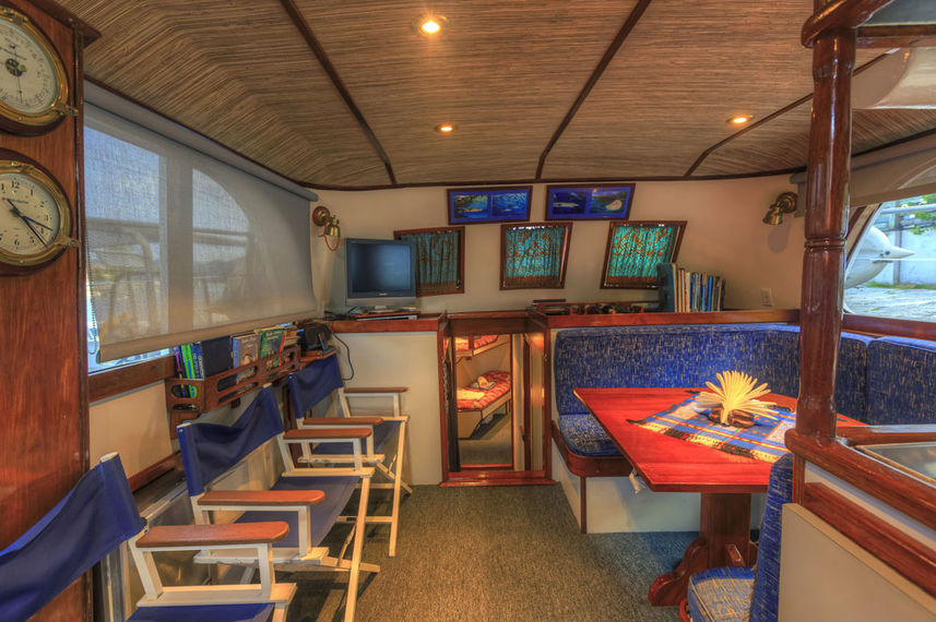 Área de Bar e Lounge - Ocean Hunter 1