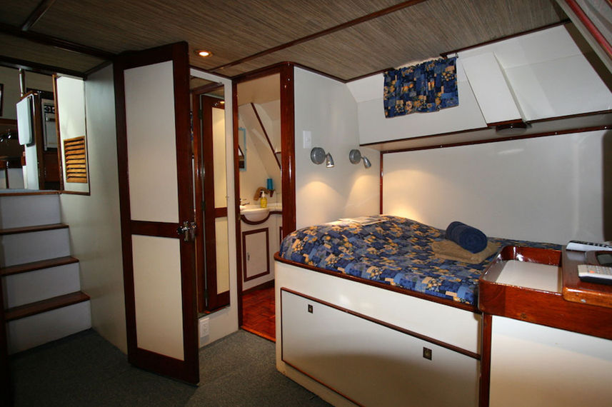 Cabine Dupla Solteiro - Ocean Hunter 1