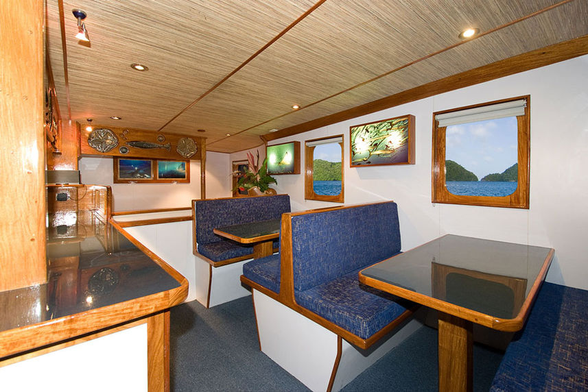 Dining Room - Ocean Hunter 3