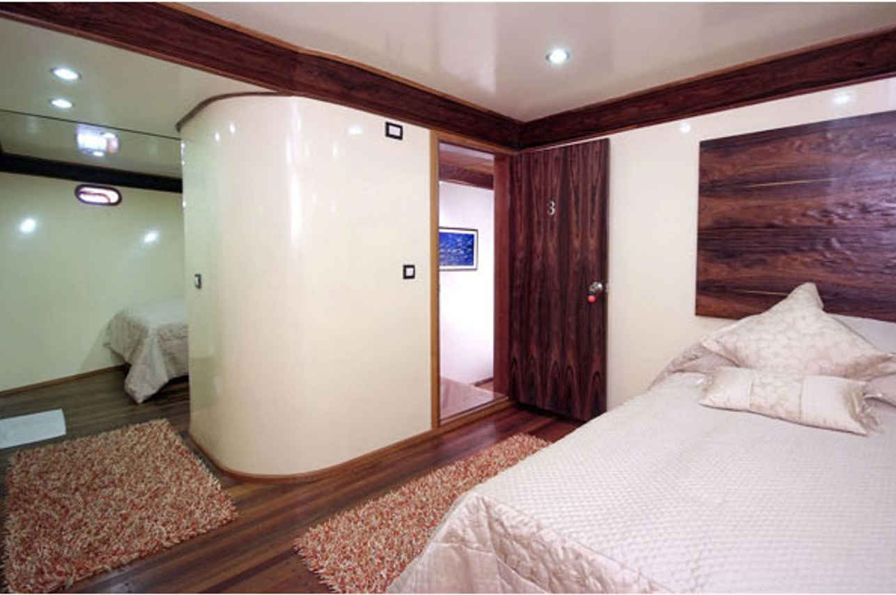 Mega Suite onboard Dream Catcher 2
