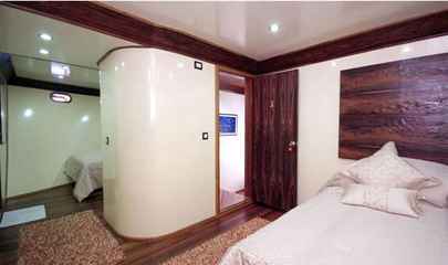 Mega Suite
