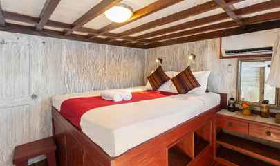 Upper Deck Double Cabin (7 & 9)