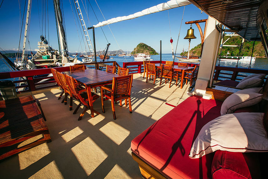 Comedor al Aire Libre - Seven Seas