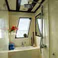 Bathroom facilities en-suite - Euphoria Liveaboard