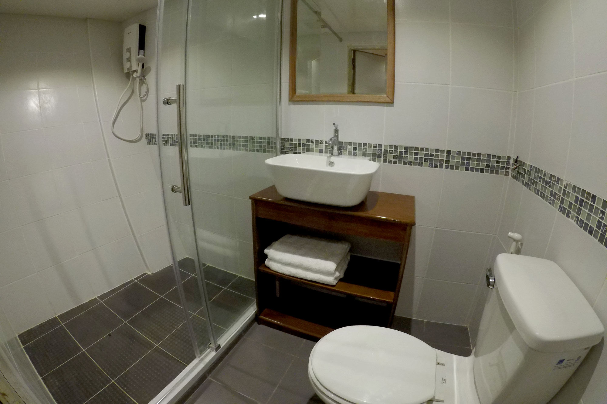 Standard En-Suite bathroom