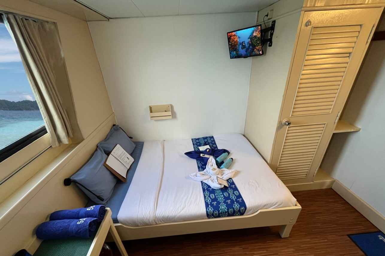Master Staterooms - Upper Deck