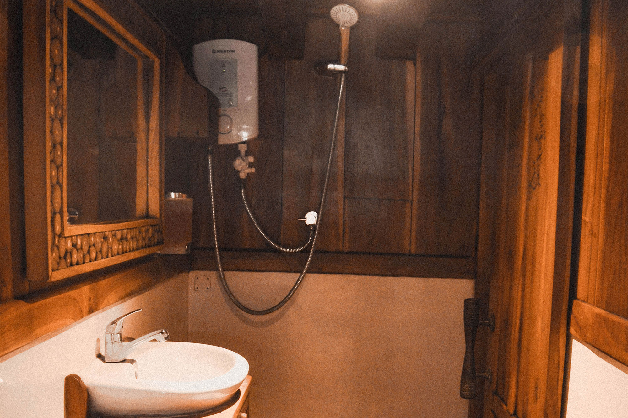 En-Suite bathrooms - Calico Jack