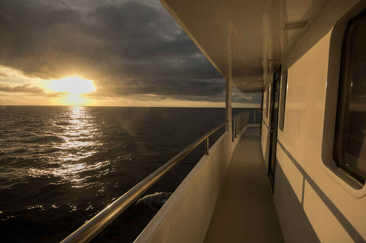 Side Deck