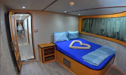 Honeymoon Suite - Upper Deck