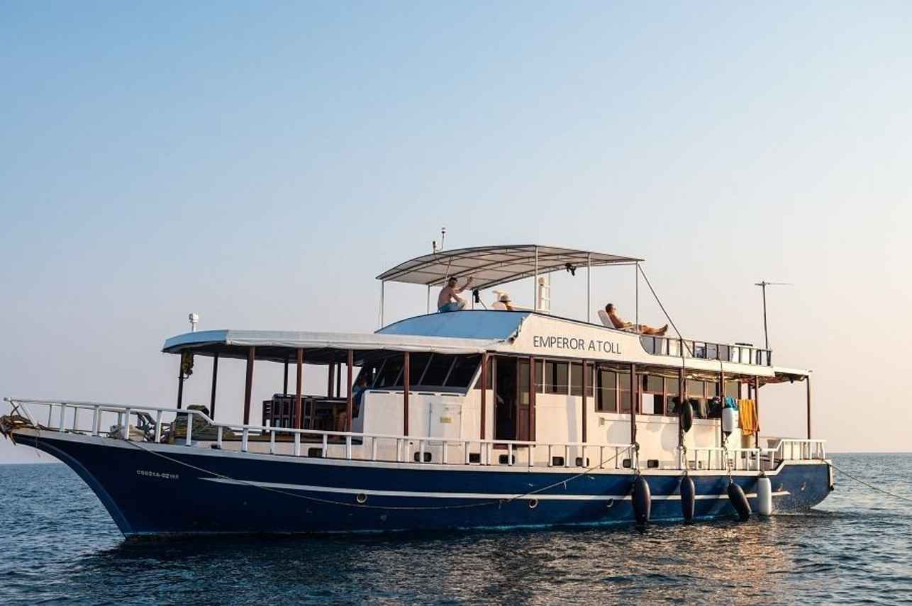 Emperor Atoll Liveaboard Maldives