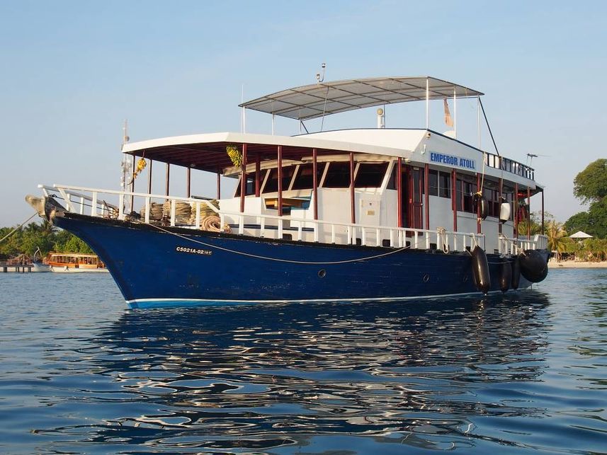 Emperor Atoll Liveaboard Maldives