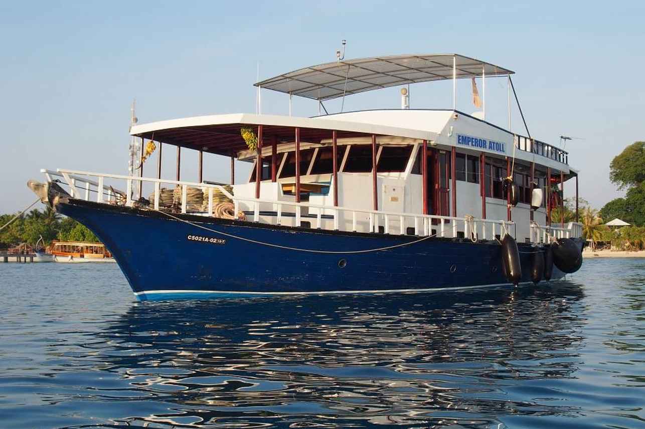 Emperor Atoll Liveaboard Maldives