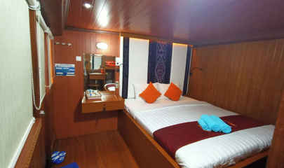 Middle Double Cabins