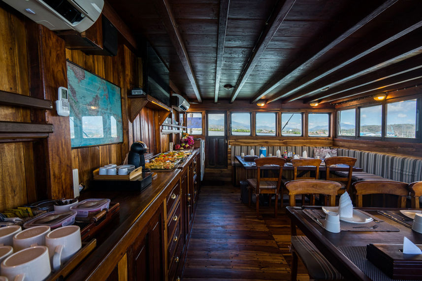 Dining Room - Ondina