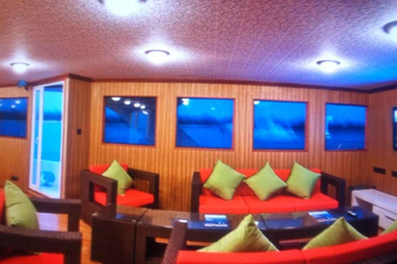 Lots of places to relax onboard Princess Handy