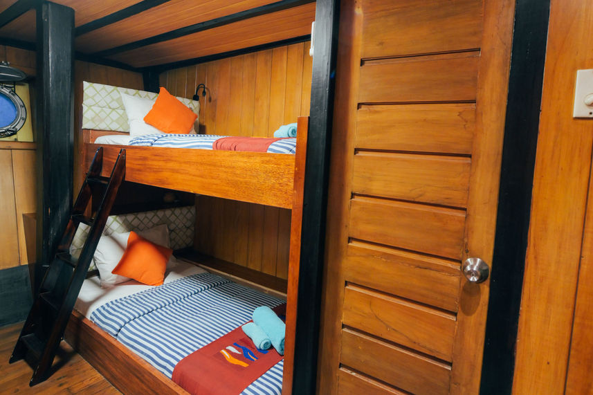 Standard Bunk Cabin - Sea Safari 8