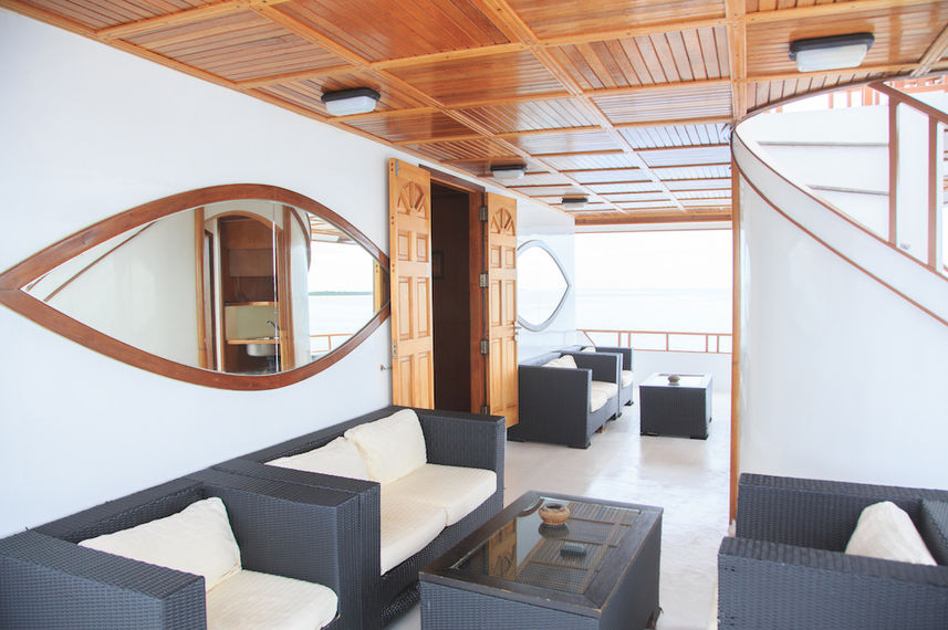 Space to relax onboard Fun Azul