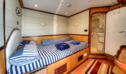Double bed cabin