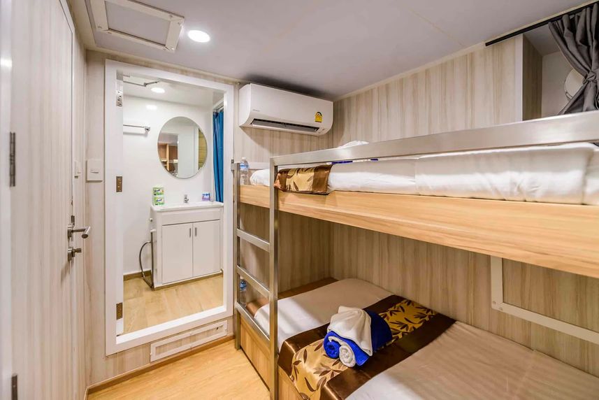 Twin B Cabin