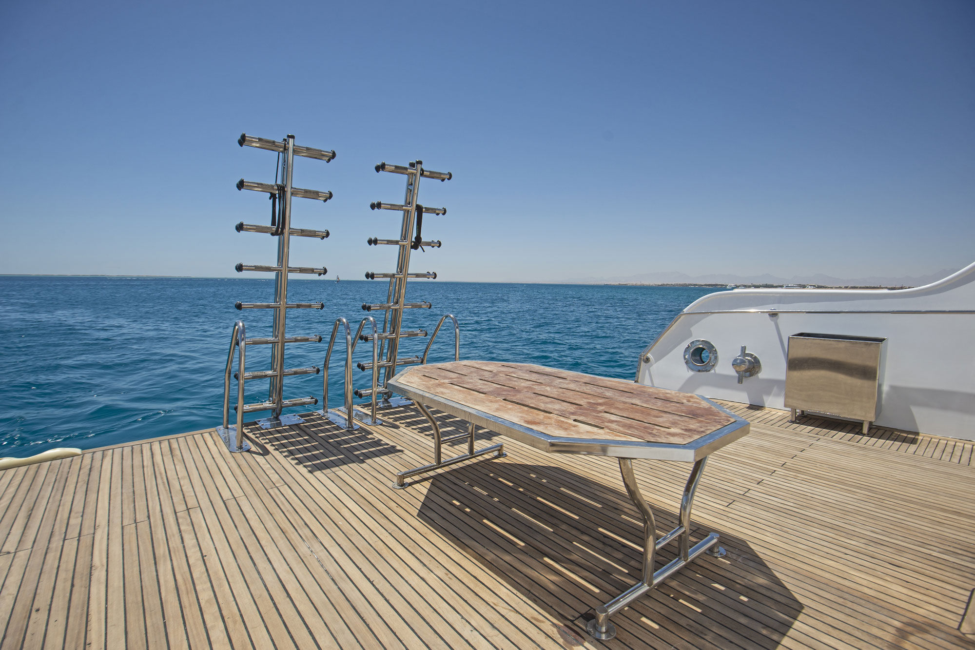 Dive deck - Golden Dolphin II