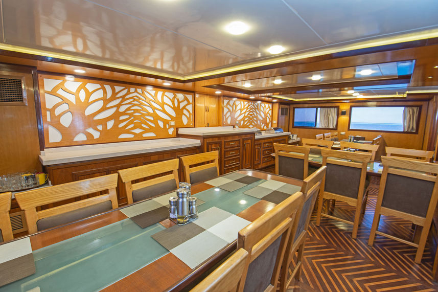 Sala de Jantar - Golden Dolphin II