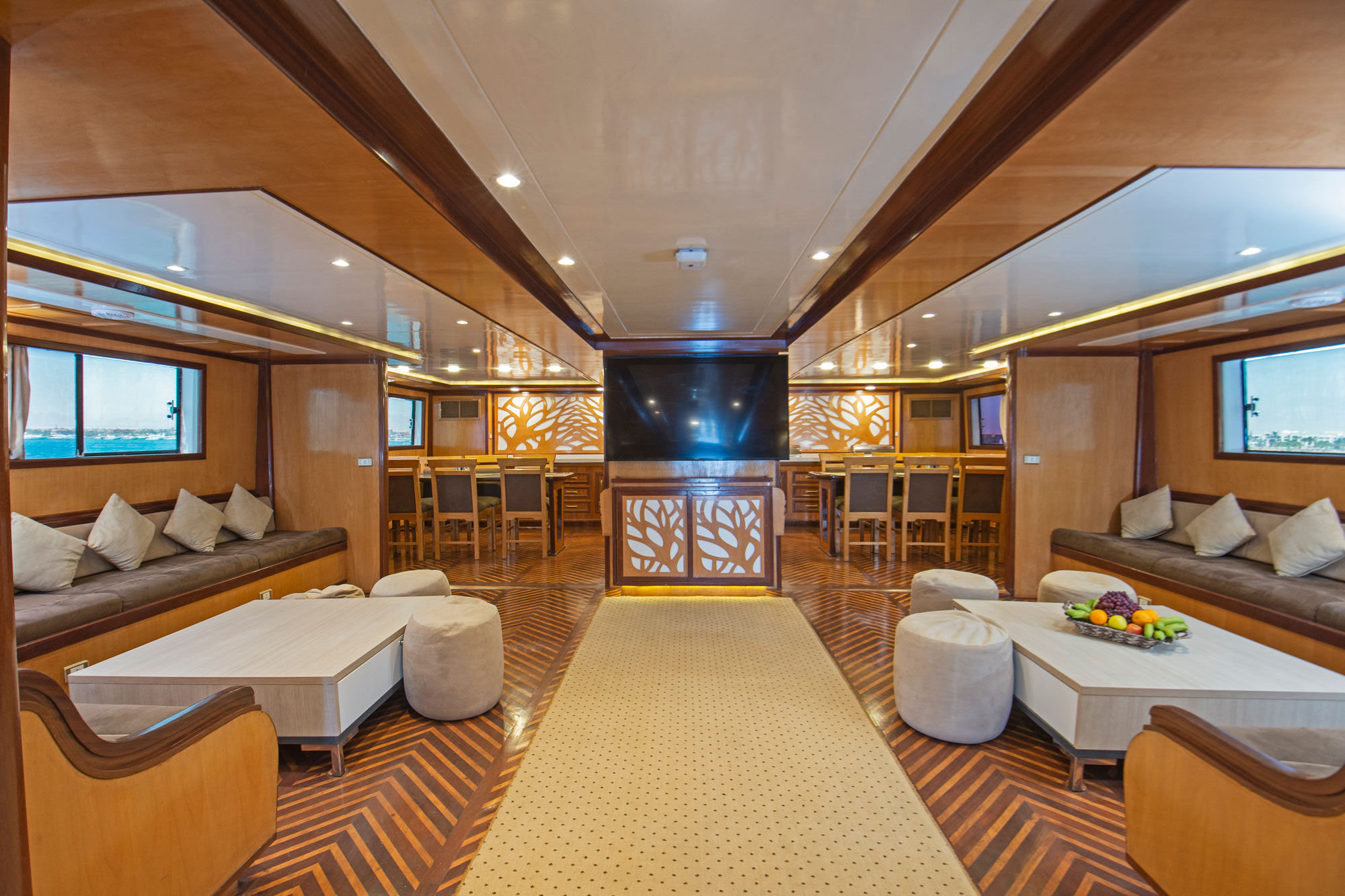 Salon interior - Golden Dolphin II