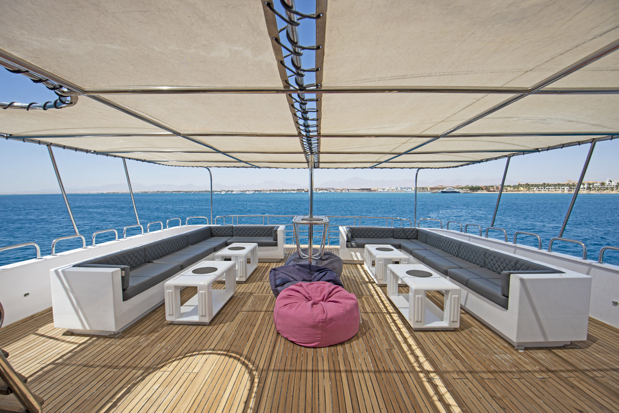 Lounge Aperta - Golden Dolphin II