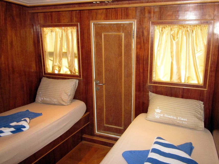 Upper Deck Cabin - Snefro Pearl