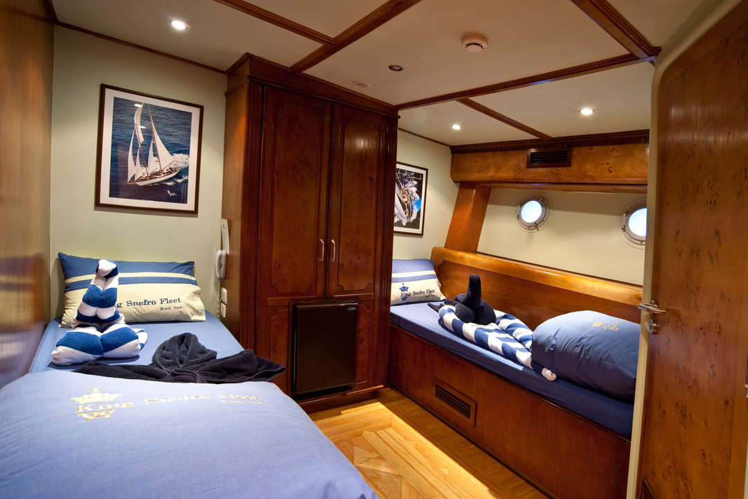 #twincabin