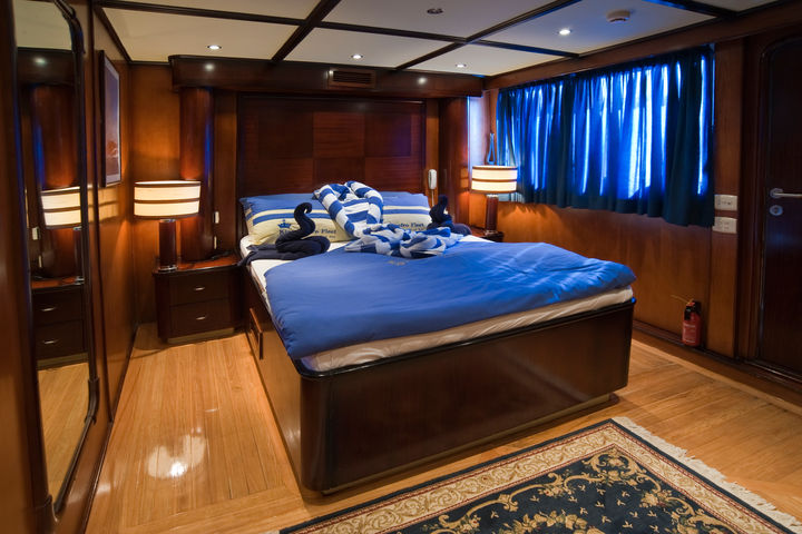 Master Suite - Upper Deck