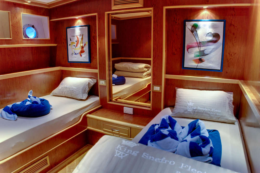 #twincabin