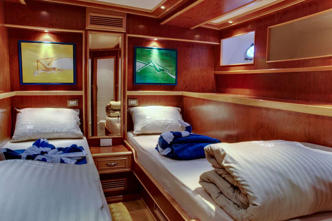 #twincabin
