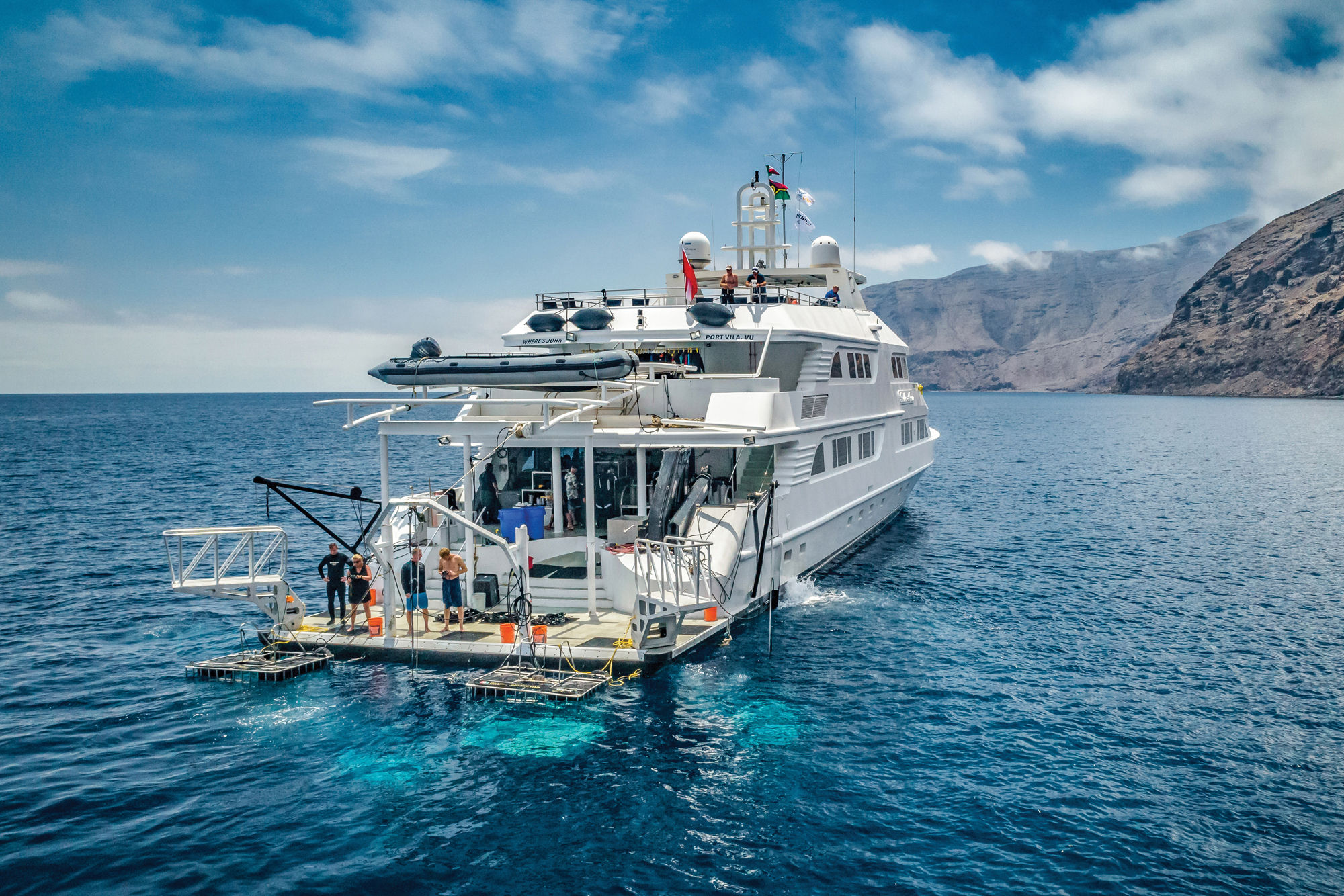 Dive Platform - Nautilus Belle Amie