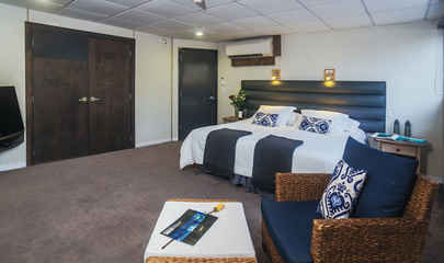 Premium Suite