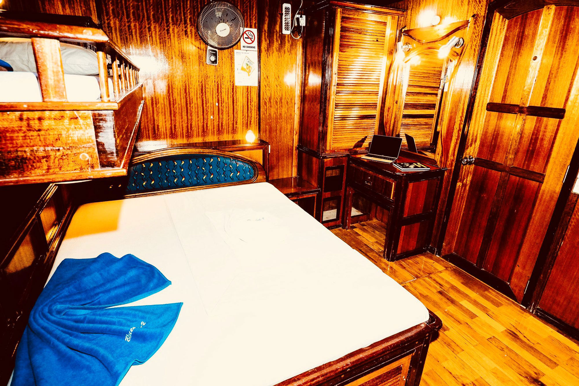 Standard Cabin - Blue Shark 2