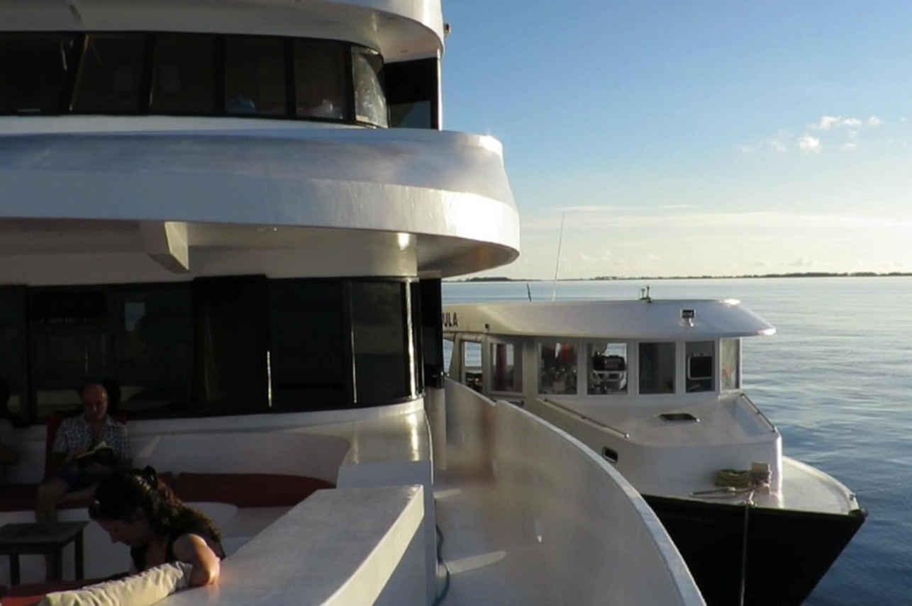 Manta Cruise and Mobula side by side