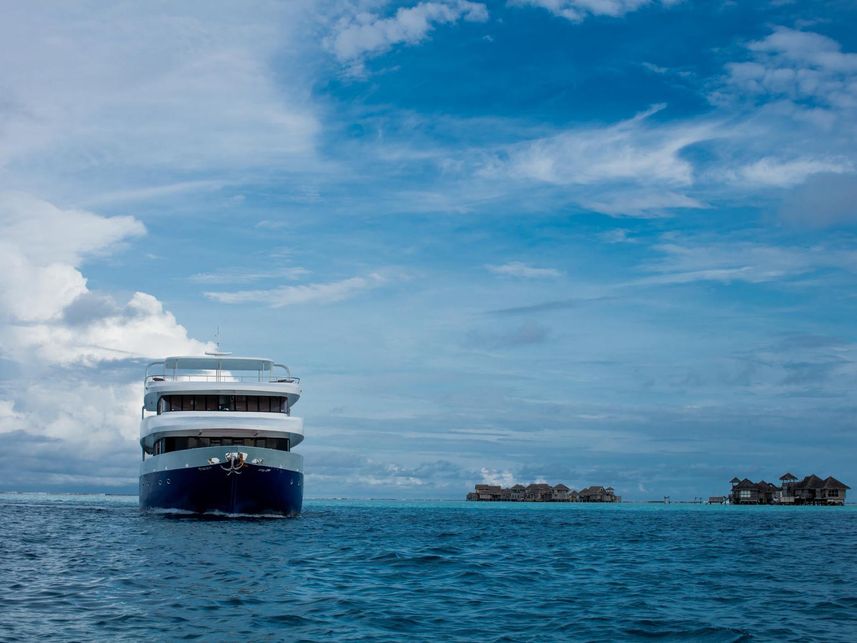 Manta Cruise Liveaboard Maldives