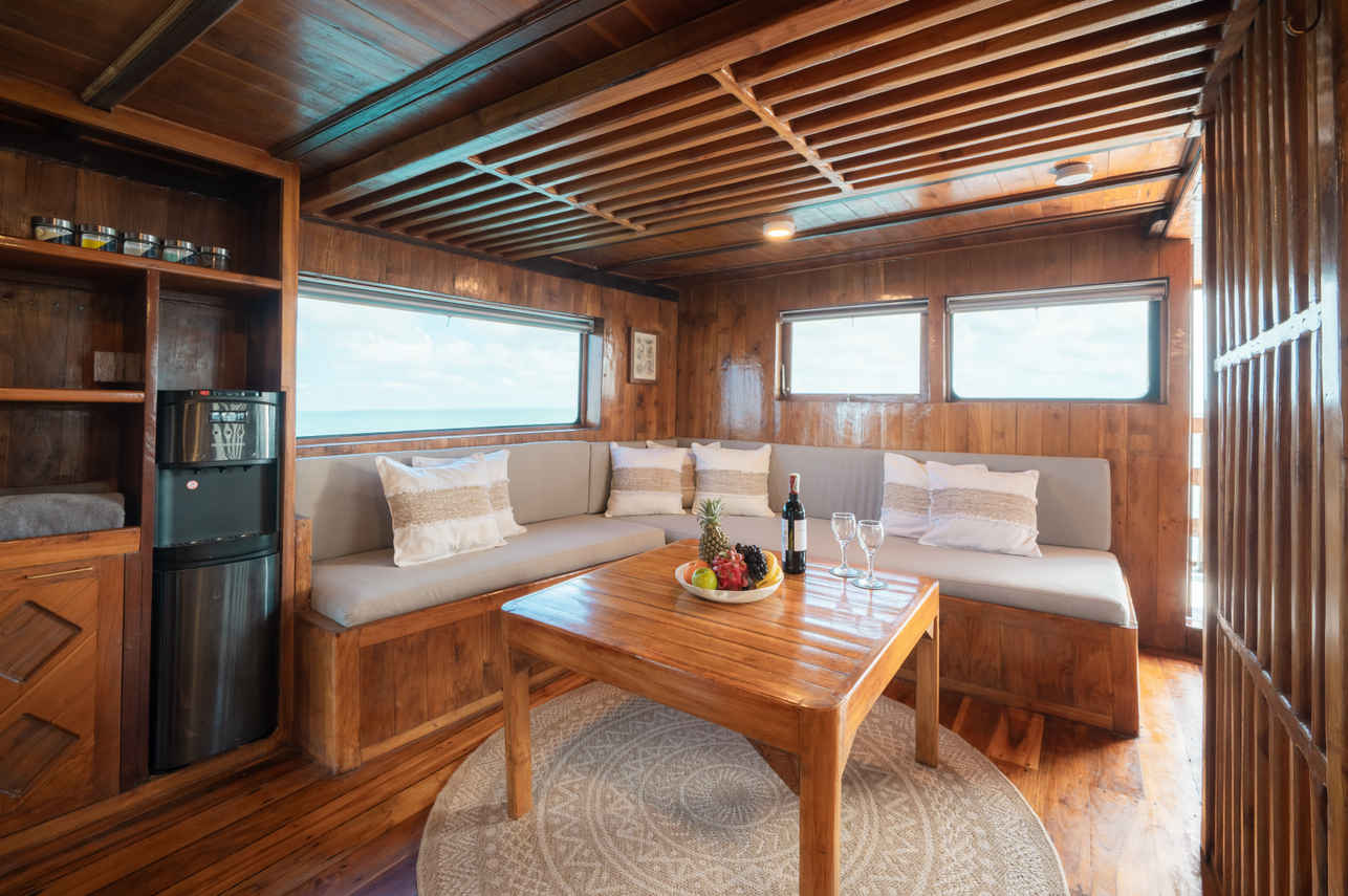 室内交谊厅 - La Galigo