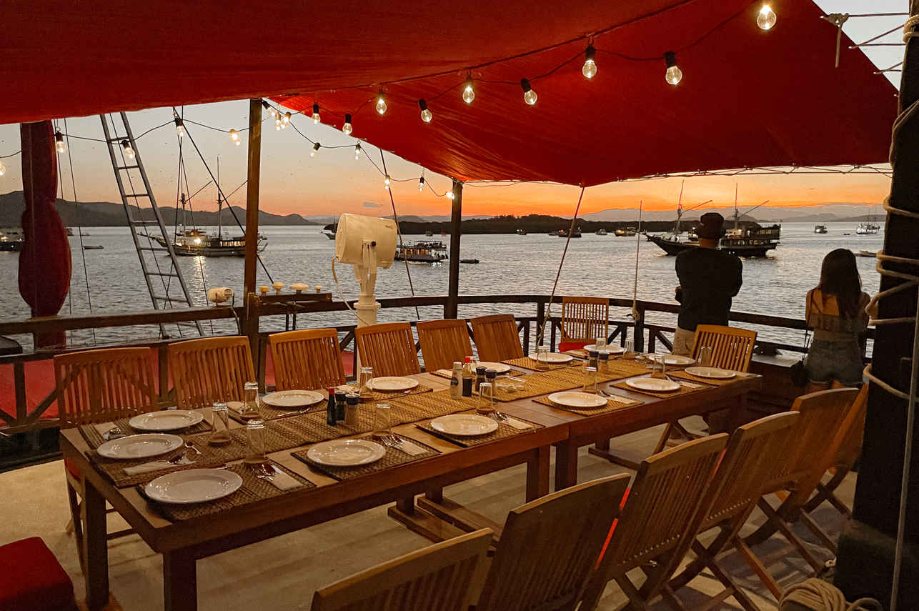 户外用餐 - La Galigo