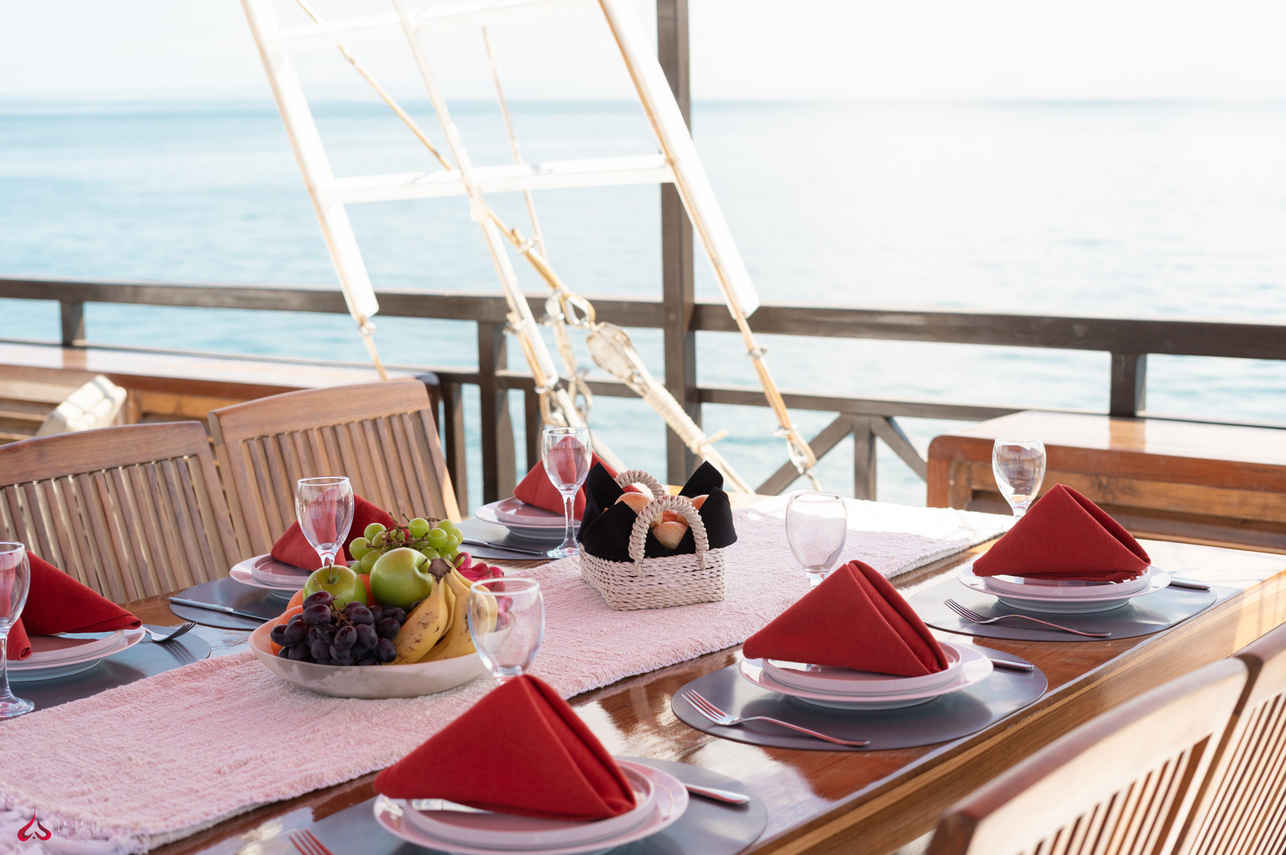 Outdoor Dining - La Galigo