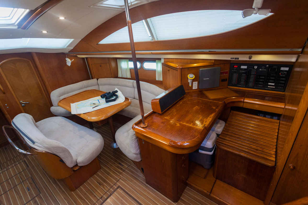 Indoor Saloon - Vision III