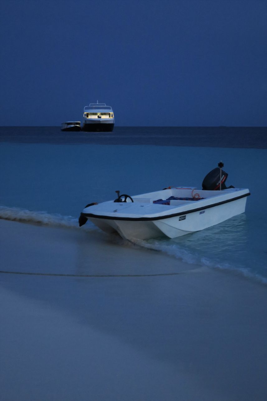 Diving Dhoni - Emperor Serenity