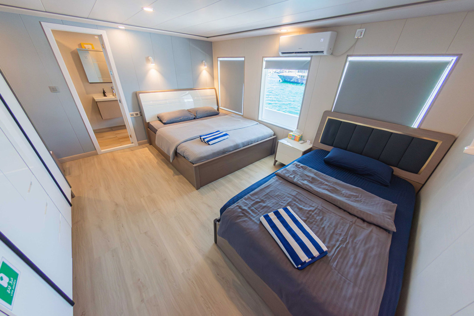 Upper Deck Suite Twin Cabin, photo 1