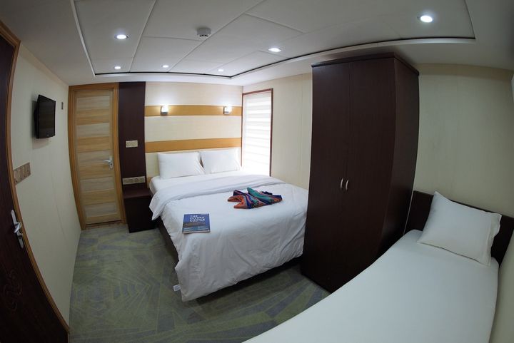 Upper Deck Twin Cabin