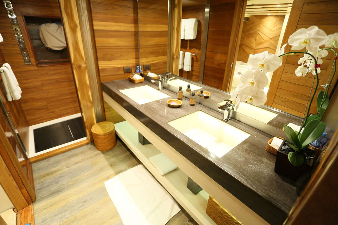 #en-suitebathrooms