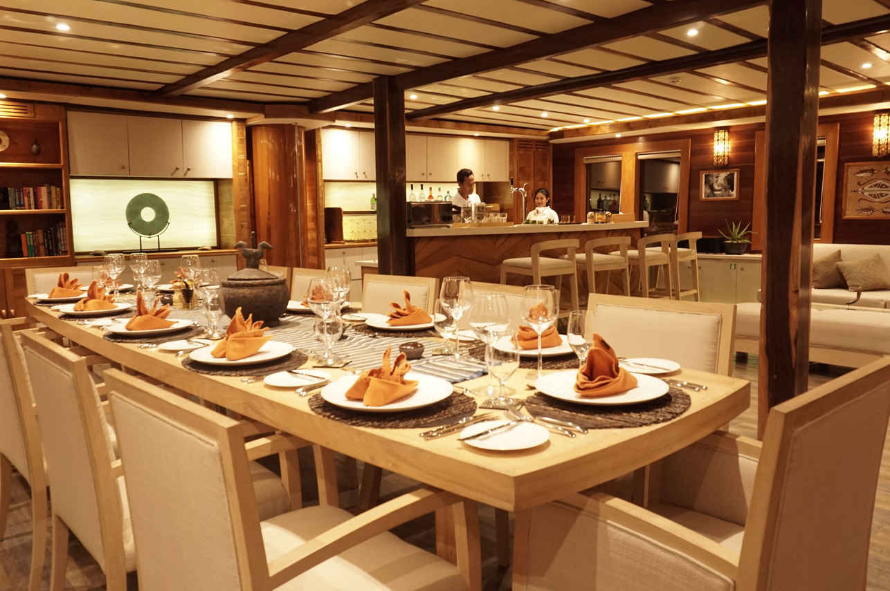 Dining Room - Lamima