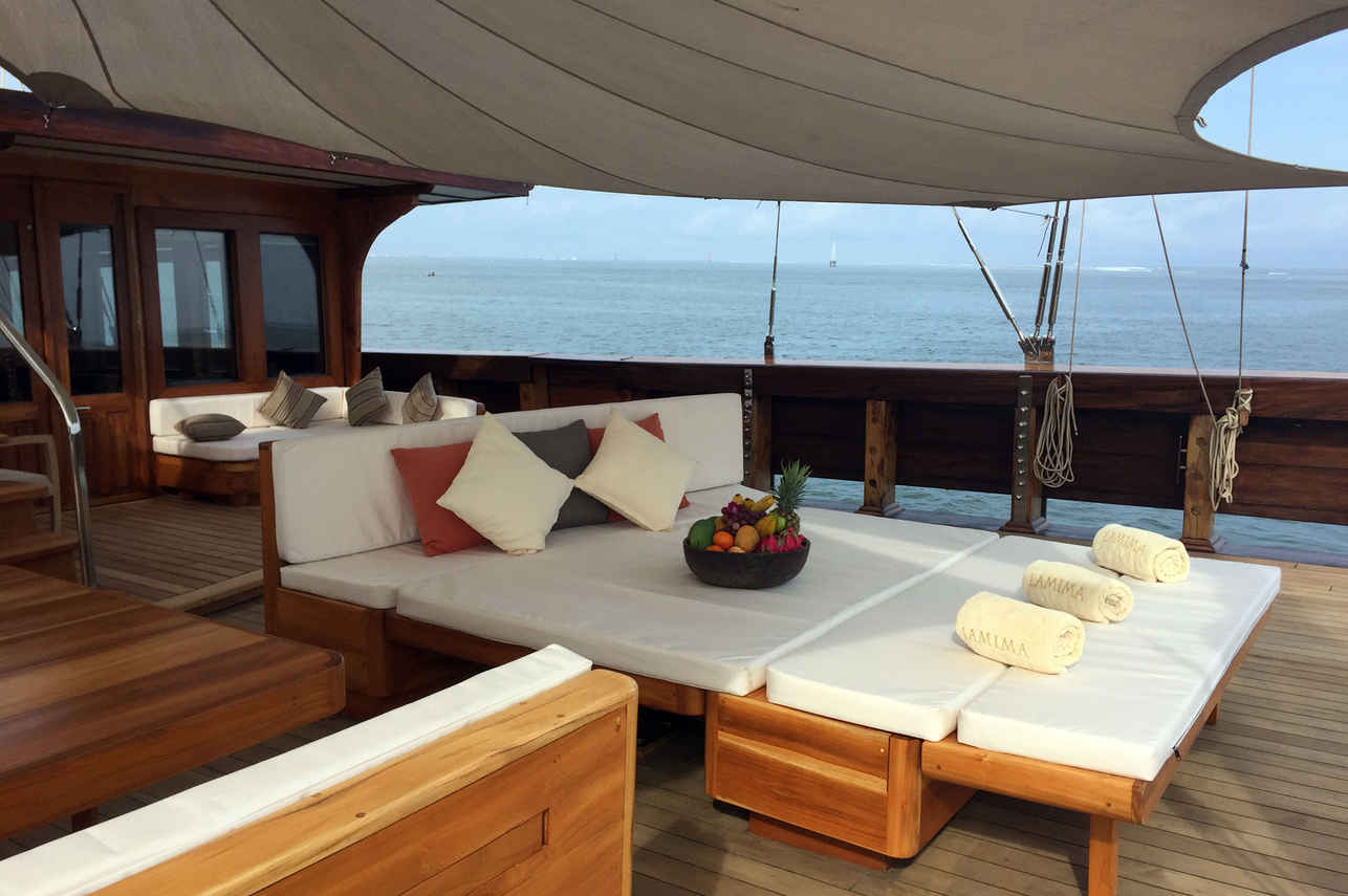 Outdoor Lounge - Lamima
